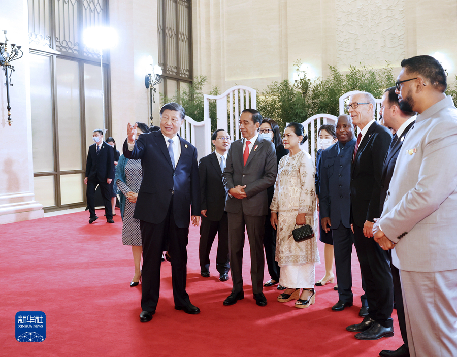 习近平和彭丽媛为出席成都第31届世界大学生夏季运动会开幕式的国际贵宾举行欢迎宴会(图3)