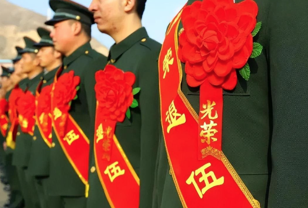 广西阳朔：“00后”退役军人挺身救孩童