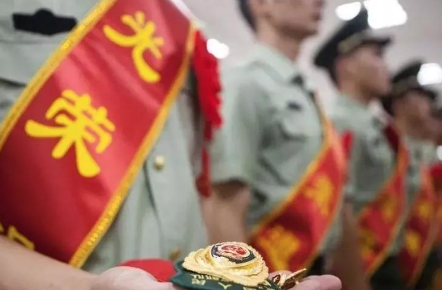 上海奉贤区：车轮上的暖心守候