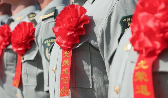 北京通州区：路遇危险，老兵挺身而出