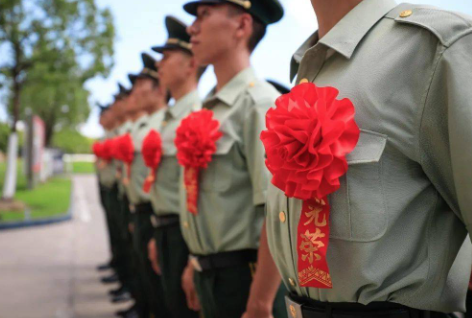 浙江海宁：火场见担当