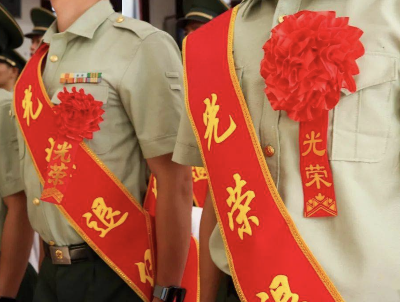 浙江海宁：火场见担当