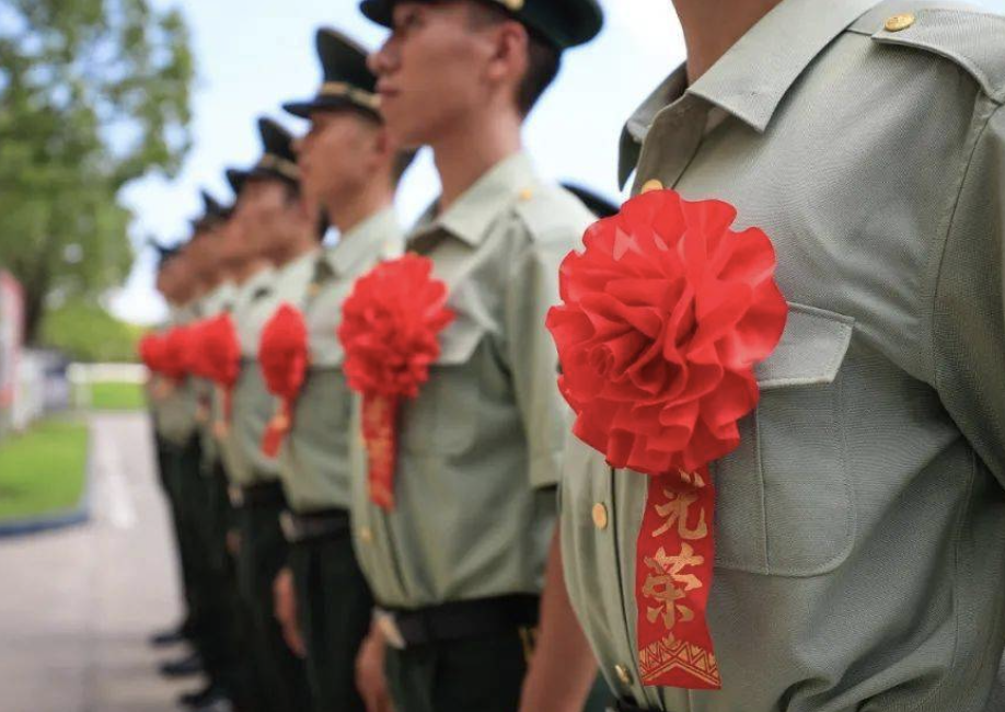 湖南双峰:退役军人徒手夺刀救人