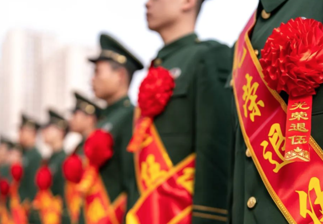 江苏无锡梁溪区：退役军人挺身而出排除险情