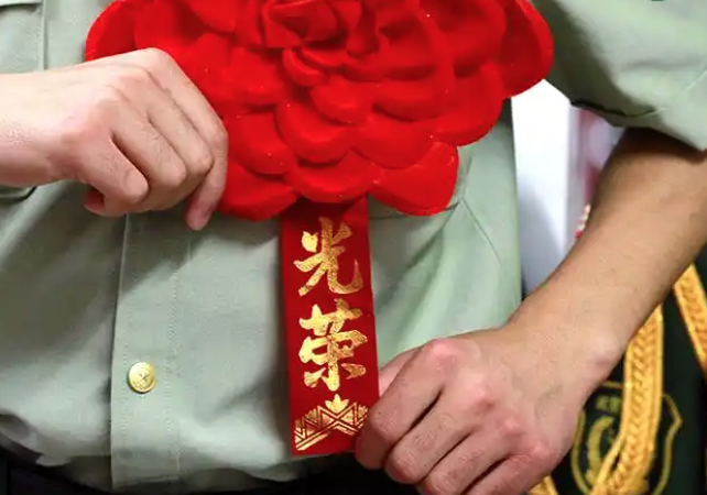 暖心！德阳退役军人河边紧急救人止悲剧