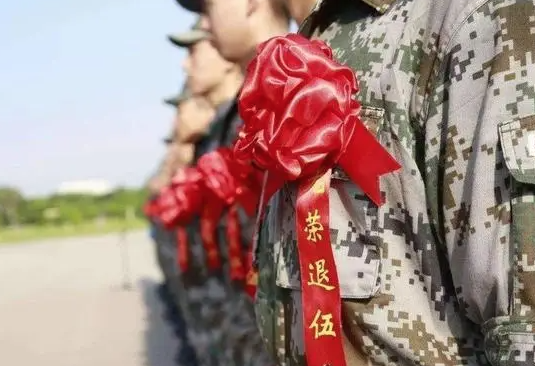 湖北宜昌：退役后，他选择扎根深山