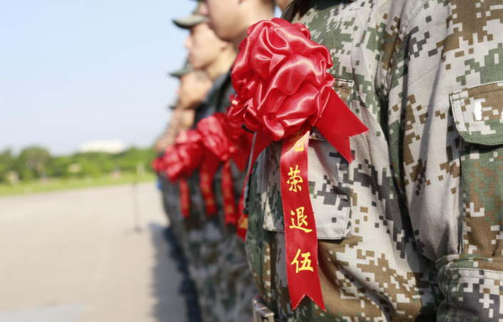 江西上饶：战魂不息再出征 戎装虽卸志犹存