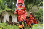 张成中在湖北、上海调研防汛救灾 和安全生